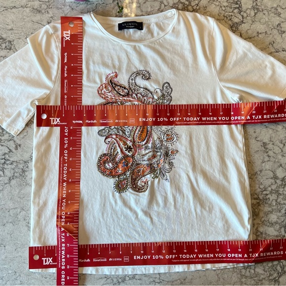 Mandala Design Top by LLOYDS - Picture 4 of 11